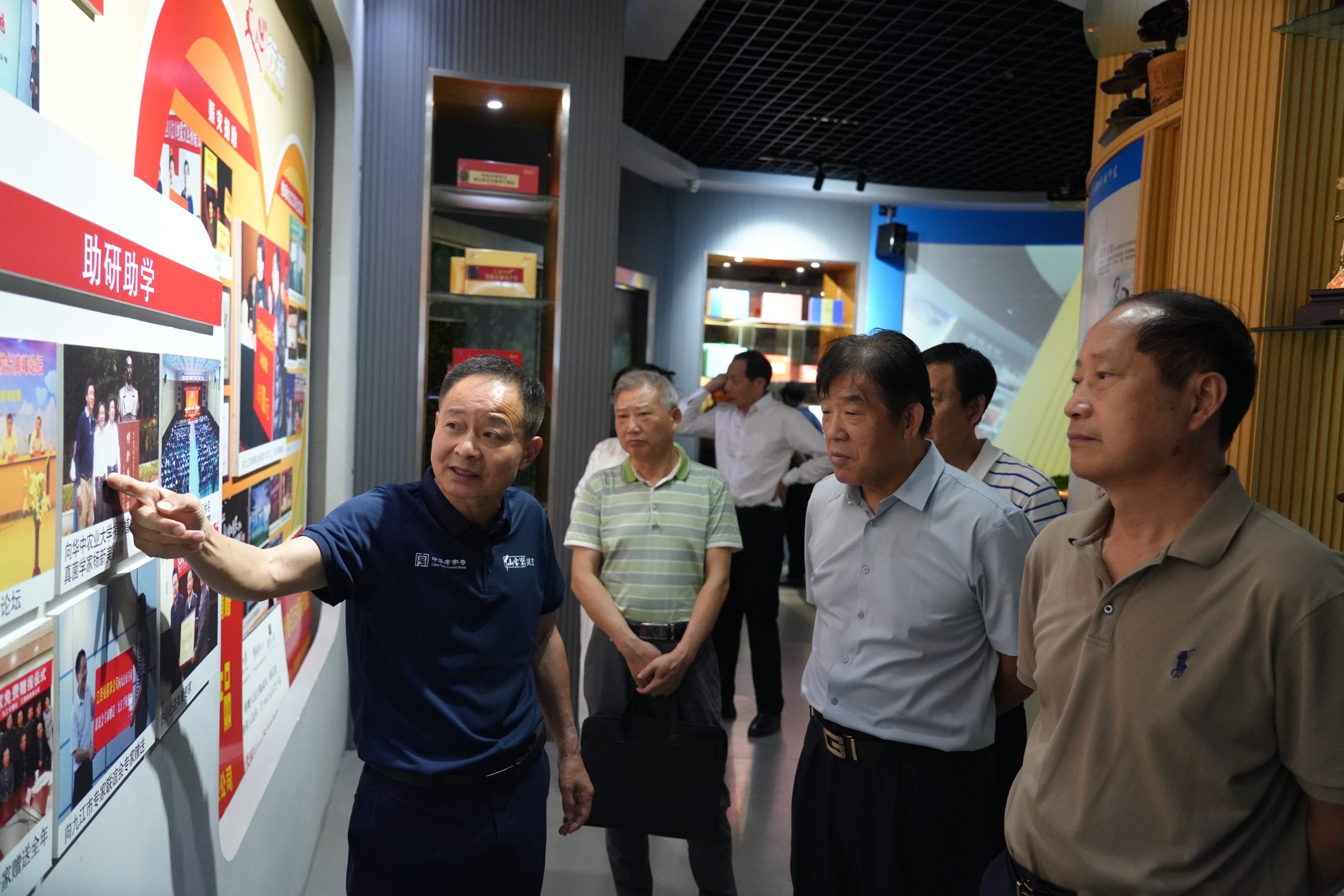 杭州亞運會官方靈芝產(chǎn)品供應(yīng)商|杭州亞運會官方供應(yīng)商|中國靈芝十大品牌|仙客來靈芝|仙客來靈芝破壁孢子粉|仙客來孢子油|仙客來靈芝飲片|仙客來破壁孢子粉|靈芝孢子油|孢子粉|靈芝破壁孢子粉|靈芝|中華老字號