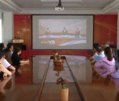 不忘初心  逐夢(mèng)前行-仙客來(lái)組織干部職工學(xué)習(xí)貫徹兩會(huì)精神