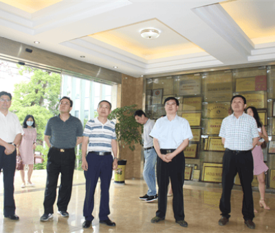 省發(fā)改委、省司法廳到仙客來(lái)公司調(diào)研“優(yōu)化營(yíng)商環(huán)境”